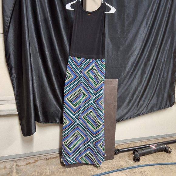 Calvin Klein Black  And Abstract Floor Legnth  Dress - Picture 1 of 10